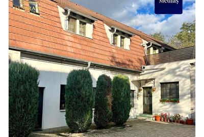 Apartament cu 3 camere, mobilat în Central - 11
