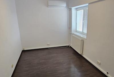 Apartament Duplex, 5 camere – Bd. Unirii 76, lângă Registrul Comerțului Apartament Duplex, 5 camere – Bd. Unirii 76, lângă Registrul Comerțului - 5