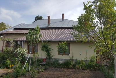 Casă cu 4 camere în Ion Roată - 2