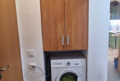 Apartament cu 3 camere în 1 Mai - 9