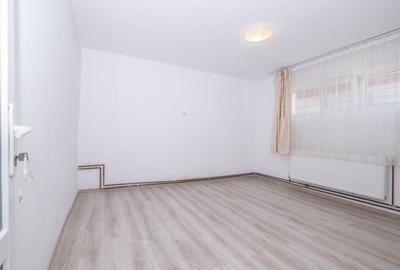 Casă individuală cu 3 camere cu Canalizare în Brătianu - 9