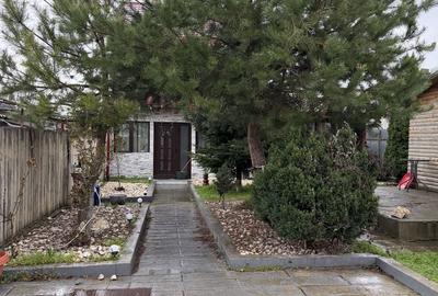 Casă cu 4 camere în Central - 1