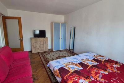 Apartament cu 3 camere decomandat în Tei - 3