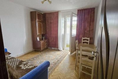Apartament cu 2 camere decomandat în Tătărași - 2
