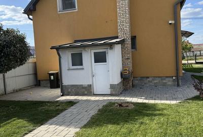 Casă cu 4 camere în Central - 5