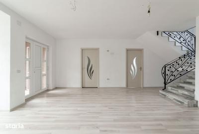 Casă cu 5 camere cu Garaj în Călinești - 11