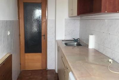 Garsonieră decomandată în Trafic Greu - 2