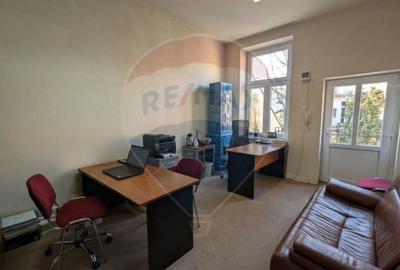 Garsonieră nedecomandată în Central - 2