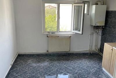 Apartament cu 2 camere decomandat în Central - 3