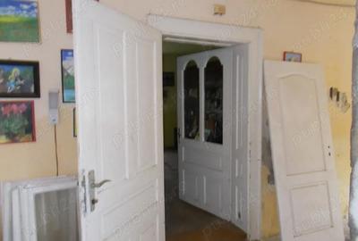 Casă cu 3 camere în Ghirodei - 1