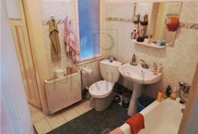 CENTRAL - 4 CAM - ARHITECTURAL - 2 BAI - BOXA - SUPER SPATIOS CENTRAL - 4 CAM - ARHITECTURAL - 2 BAI - BOXA - SUPER SPATIOS - 4