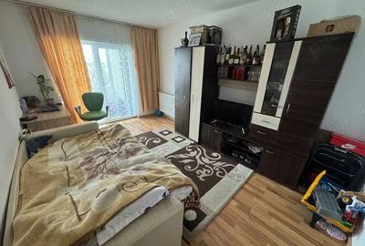 Persoana fizica Vand apartament cu doua camere - 4