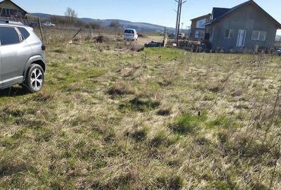 Teren de 600 mp, în Bod