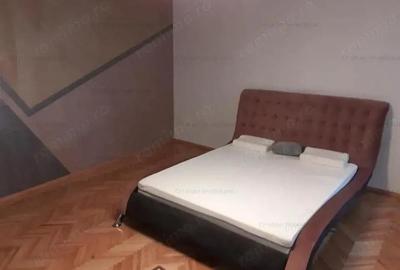 Casă cu 4 camere cu Teren 488 Mp în Central - 11