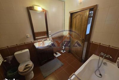 Casă cu 4 camere cu Teren 600 Mp în Recea