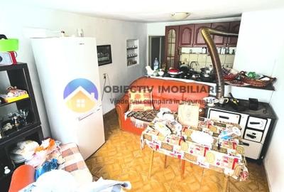 CASA cu etaj comuna ALEXANDRU CEL BUN - VADURELE - 11