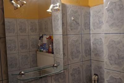 Spațiu comercial, de 55 mp, în Central - 7