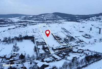 Teren de 7910 mp, în Livezeni - 5