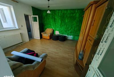 Casă cu 4 camere decomandat cu Teren 246 Mp în Grivița - 9