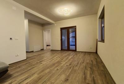 Duplex cu 5 camere cu Canalizare în Dumbrăvița - 3