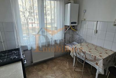 Garsonieră decomandată, mobilată în Tractorul - 7