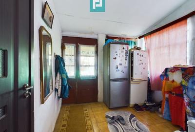 Casă cu 5 camere cu Teren 3950 Mp în Dorobanți - 1