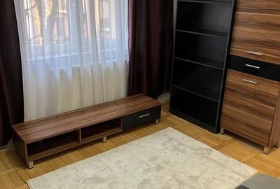 Apartament cu 2 camere decomandat în Complex Studențesc
