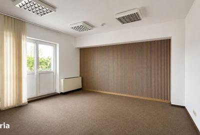 Apartament cu 4 camere în Central