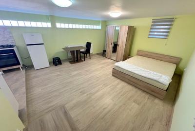Garsonieră semidecomandată, mobilată în Gruia