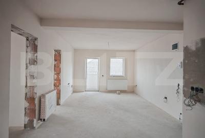 Apartament cu 3 camere semidecomandat în Central