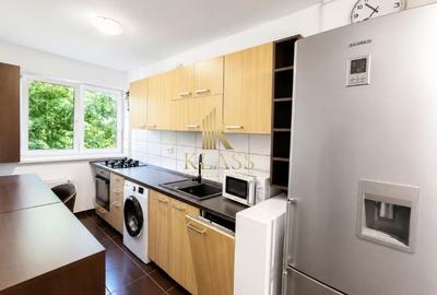 Apartament cu 2 camere semidecomandat, mobilat în P-ța Victoriei
