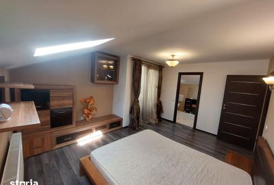 Casă cu 5 camere cu Teren 743 Mp în Central - 2