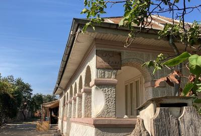 CASA DE VANZARE – URECHESTI, VRANCEA | Strada Zorilor | ~1300 mp - 3