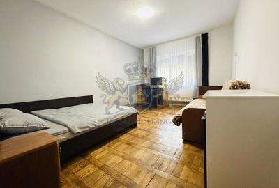 Apartament cu 2 camere decomandat în Tractorul - 1