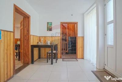 Casă cu 10 camere cu Teren 1137 Mp în Moieciu - 17