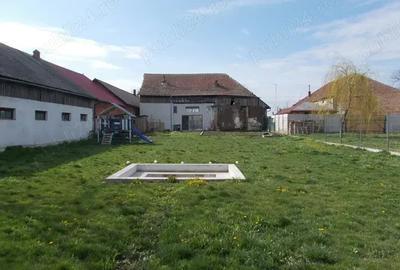 Casă cu 3 camere cu Teren 1439 Mp în Ronaț - 2