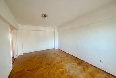 Apartament cu 4 camere decomandat în 13 Septembrie - 9