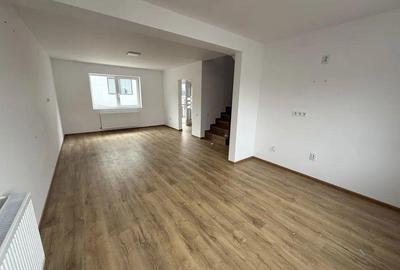 Casă cu Teren 110 Mp în Tudor - 1