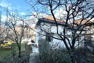 Casă individuală cu 3 camere cu Canalizare în Grigorescu - 1