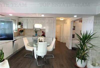 Apartament  de vanzare 4 camere si curte/ Domnesti - 1