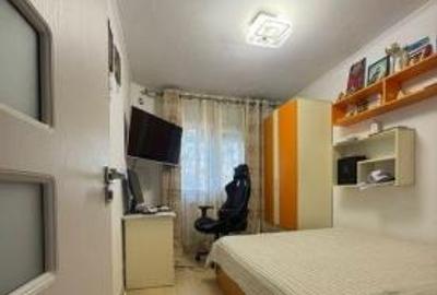 Apartament cu 4 camere decomandat, mobilat în CET - 4