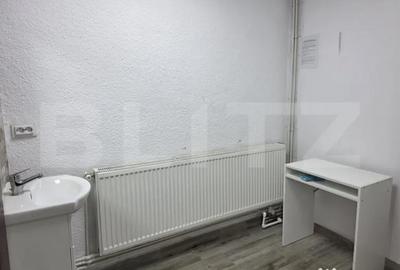 Spațiu comercial, de 73 mp, în Micro 4 - 4