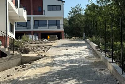 Casă cu 4 camere în Central - 2