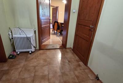 Casă cu 5 camere cu Teren 1800 Mp în Central - 6