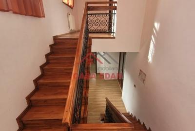 ●Casa in Breaza,ultracentral,8 cam,8 bai,teren 922mp,209.000e● - 9