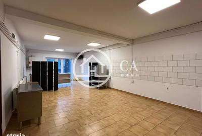 Spațiu comercial, de 65 mp, în Central - 3