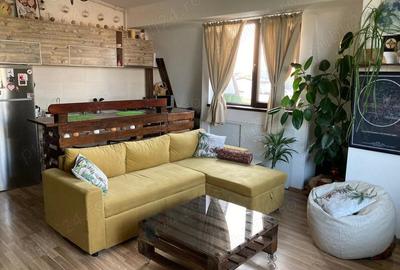Proprietar, vand apartament 2 camere decomandat, mansarda, zona Bucuresti Noi, Damaroaia,Casa Presei