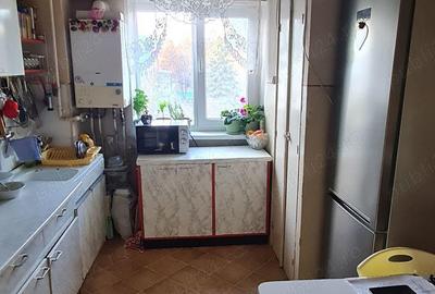 Vand apartament 3 camere central - 2