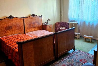 Apartament de 3 camere decomandat, etaj 2, str Codrii Neamțului - 3