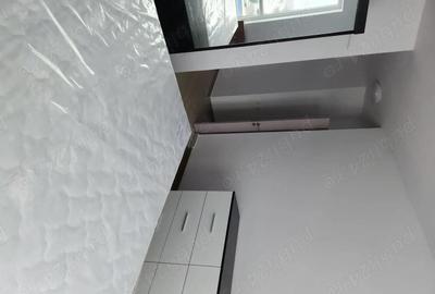 Apartament cu 3 camere decomandat în Militari - 3